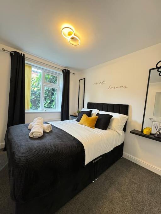 Luxury Cozy 3 Bed Apartment 5Mins From City - Free Parking! Nottingham Zewnętrze zdjęcie