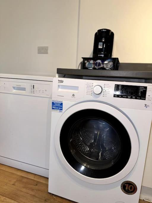 Luxury Cozy 3 Bed Apartment 5Mins From City - Free Parking! Nottingham Zewnętrze zdjęcie
